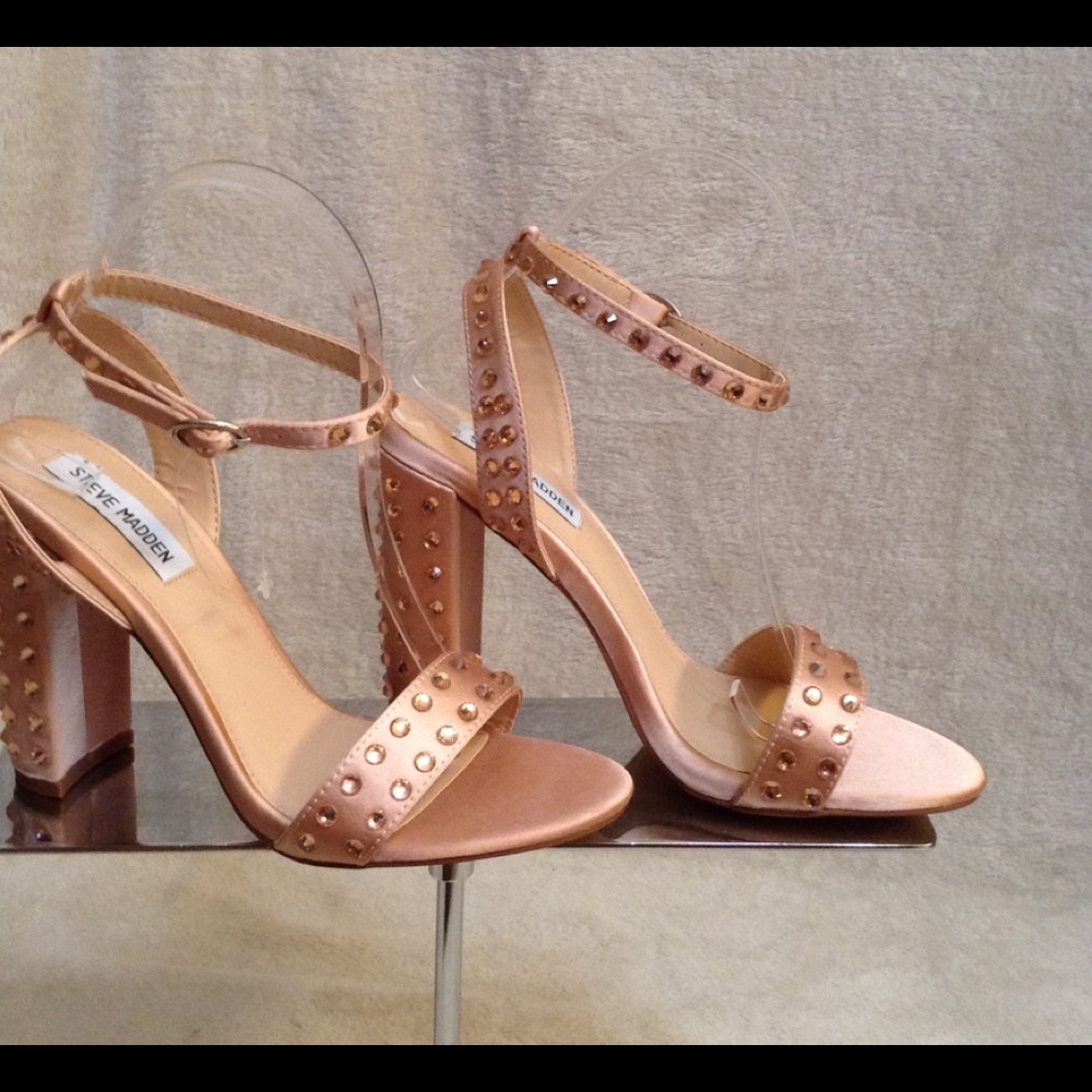 Steve Madden Blush Heels Rose Gold Studs NWT